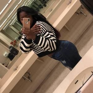 Meet your Posher, Deisy